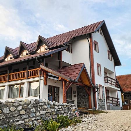 Pensiunea Tesoro Corbeni Bagian luar foto