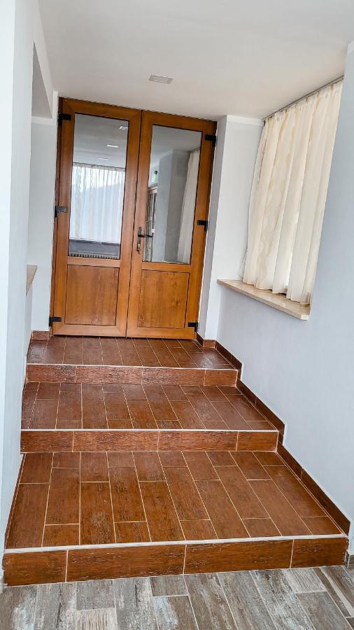 Pensiunea Tesoro Corbeni Bagian luar foto