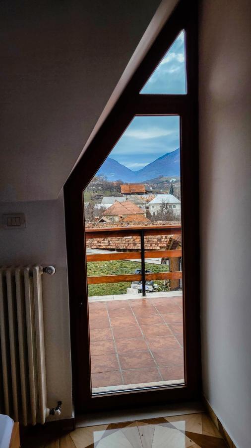 Pensiunea Tesoro Corbeni Bagian luar foto