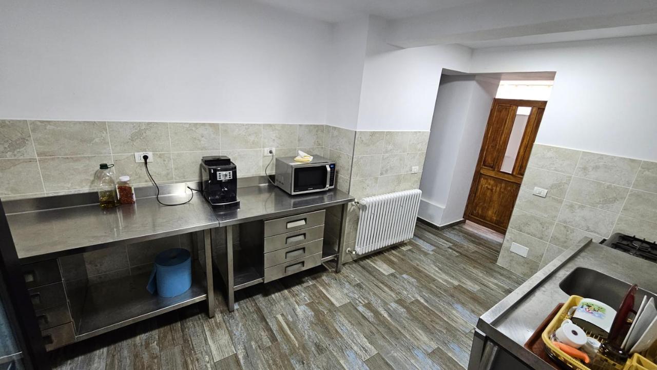 Pensiunea Tesoro Corbeni Bagian luar foto